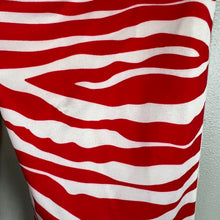 Load image into Gallery viewer, Red &amp; white zubaz leggings
