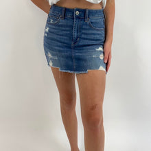 Load image into Gallery viewer, American Eagle jean skirt
