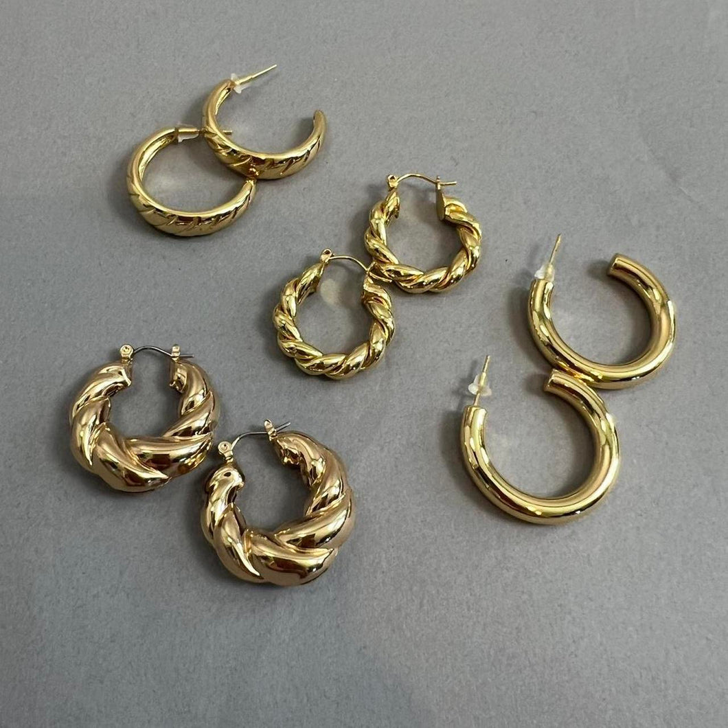 Gold hoops set