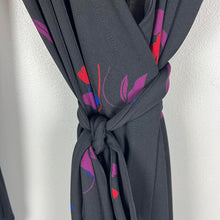 Load image into Gallery viewer, Ann Taylor lounge robe
