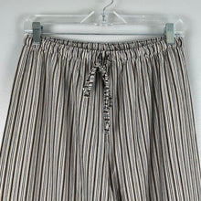Load image into Gallery viewer, Vintage reed hunter pants
