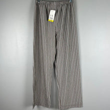 Load image into Gallery viewer, Vintage reed hunter pants
