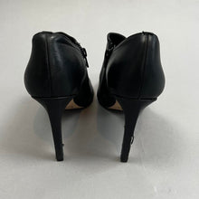 Load image into Gallery viewer, White House black market heels
