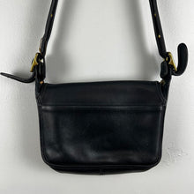 Load image into Gallery viewer, Vintage coach Patricia legacy saddle bag
