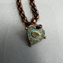 Load image into Gallery viewer, Vintage express heart necklace
