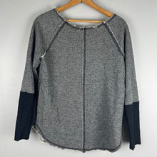 Load image into Gallery viewer, VIMMIA sweatshirt top
