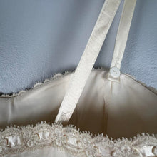 Load image into Gallery viewer, Retro Nanette Lepore cream blouse
