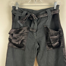 Load image into Gallery viewer, Unbranded cargo pants
