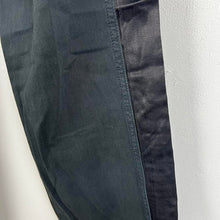 Load image into Gallery viewer, Unbranded cargo pants
