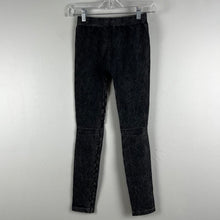 Load image into Gallery viewer, Nikibiki seamless leggings
