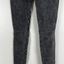 Load image into Gallery viewer, Nikibiki seamless leggings
