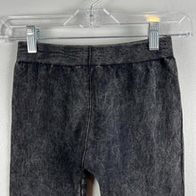 Load image into Gallery viewer, Nikibiki seamless leggings
