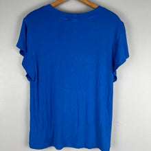 Load image into Gallery viewer, Cabi basic t-shirt
