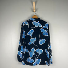 Load image into Gallery viewer, Cabi iris blouse
