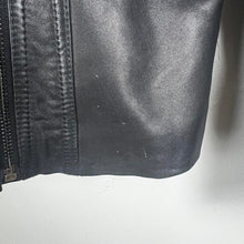 Load image into Gallery viewer, Retro Cache leather jacket
