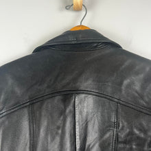 Load image into Gallery viewer, Retro Cache leather jacket
