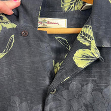 Load image into Gallery viewer, Tommy Bahama men’s shirt

