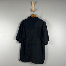 Load image into Gallery viewer, Tommy Bahama men’s shirt

