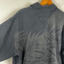 Load image into Gallery viewer, Tommy Bahama men’s shirt
