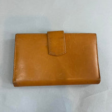 Load image into Gallery viewer, Retro Bruce Alan wallet
