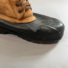 Load image into Gallery viewer, Vintage Eddie Bauer boots
