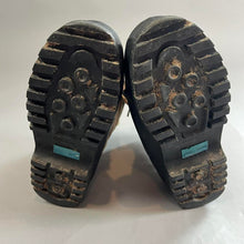 Load image into Gallery viewer, Vintage Eddie Bauer boots
