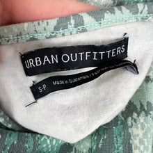 Load image into Gallery viewer, Urban outfitters halter top
