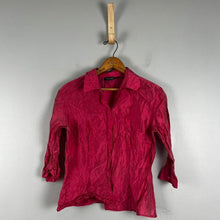 Load image into Gallery viewer, Y2K tahari silk blouse
