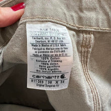 Load image into Gallery viewer, Vintage carhartt men’s pants
