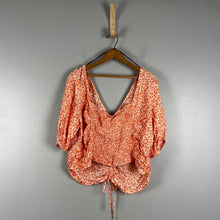Load image into Gallery viewer, H&amp;M floral blouse
