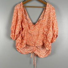 Load image into Gallery viewer, H&amp;M floral blouse

