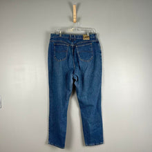 Load image into Gallery viewer, Vintage Lee mom jeans
