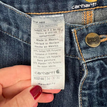 Load image into Gallery viewer, Vintage Carhartt jeans
