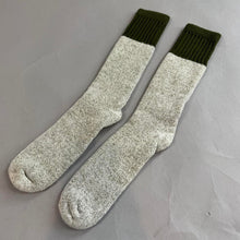 Load image into Gallery viewer, Vintage ski socks
