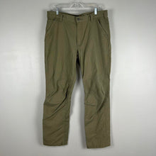 Load image into Gallery viewer, Carhartt men’s pants
