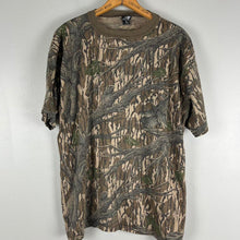 Load image into Gallery viewer, Vintage ace sportswear t-shirt
