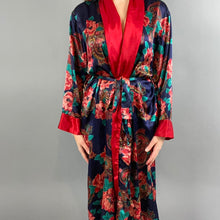 Load image into Gallery viewer, Vintage Victoria’s Secret robe
