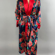 Load image into Gallery viewer, Vintage Victoria’s Secret robe
