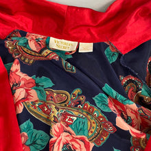 Load image into Gallery viewer, Vintage Victoria’s Secret robe
