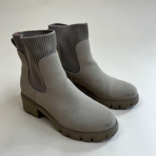 Load image into Gallery viewer, Athlefit ankle boots

