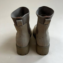 Load image into Gallery viewer, Athlefit ankle boots
