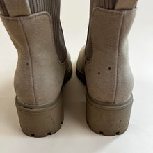 Load image into Gallery viewer, Athlefit ankle boots
