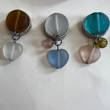 Load image into Gallery viewer, Vintage NONY New York button covers
