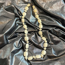 Load image into Gallery viewer, Vintage beaded necklace
