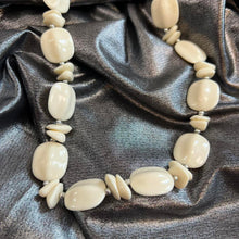 Load image into Gallery viewer, Vintage beaded necklace
