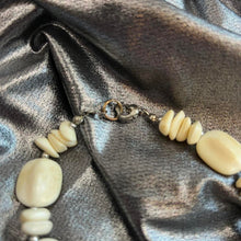 Load image into Gallery viewer, Vintage beaded necklace

