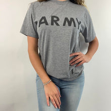 Load image into Gallery viewer, Vintage ARMY t-shirt
