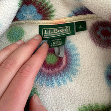 Load image into Gallery viewer, Retro L.L. bean patterned fleece
