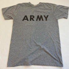 Load image into Gallery viewer, Vintage ARMY t-shirt
