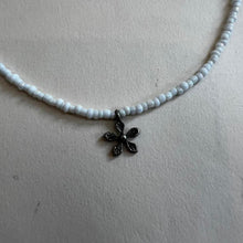 Load image into Gallery viewer, Handmade beaded necklace
